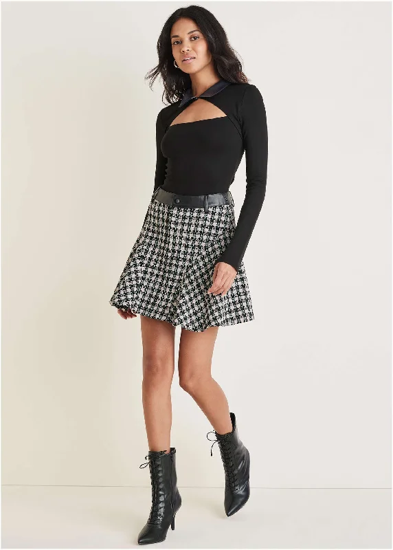 Women's Square Collar DressesTweed Flounce Mini Skirt - Black Multi