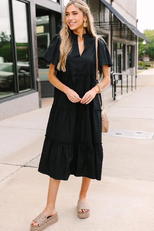 Women's Sweetheart Collar DressesSugarlips: Make A Statement Black Tiered Midi Dress