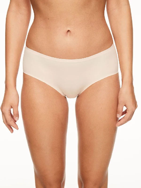 cotton-blend briefs with a built-in bra and moisture-wicking fabric for added support and comfortSOFTSTRETCH UNDERWEAR ONDERSTUKKEN SHORTY C26440 035 IVOOR