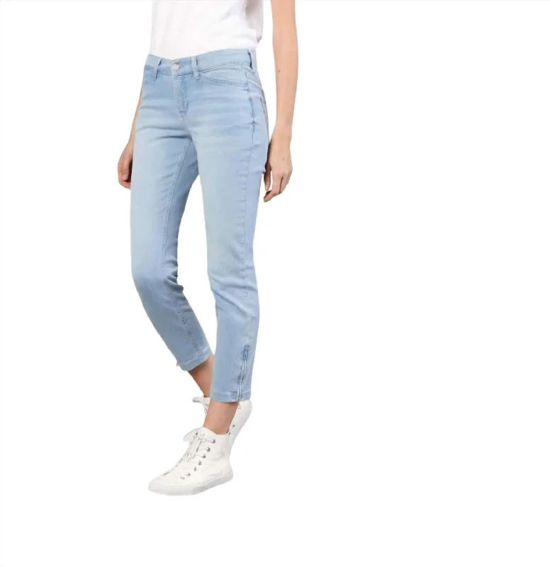 Women's Jodhpurs with Boat NeckWomen's Dream Chic Crop Jean In Bluewash