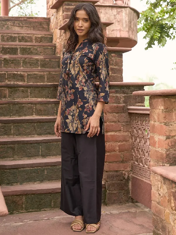 Women's Jumpsuits with Notched CollarBlack Printed Silk Blend A-Line Kurti